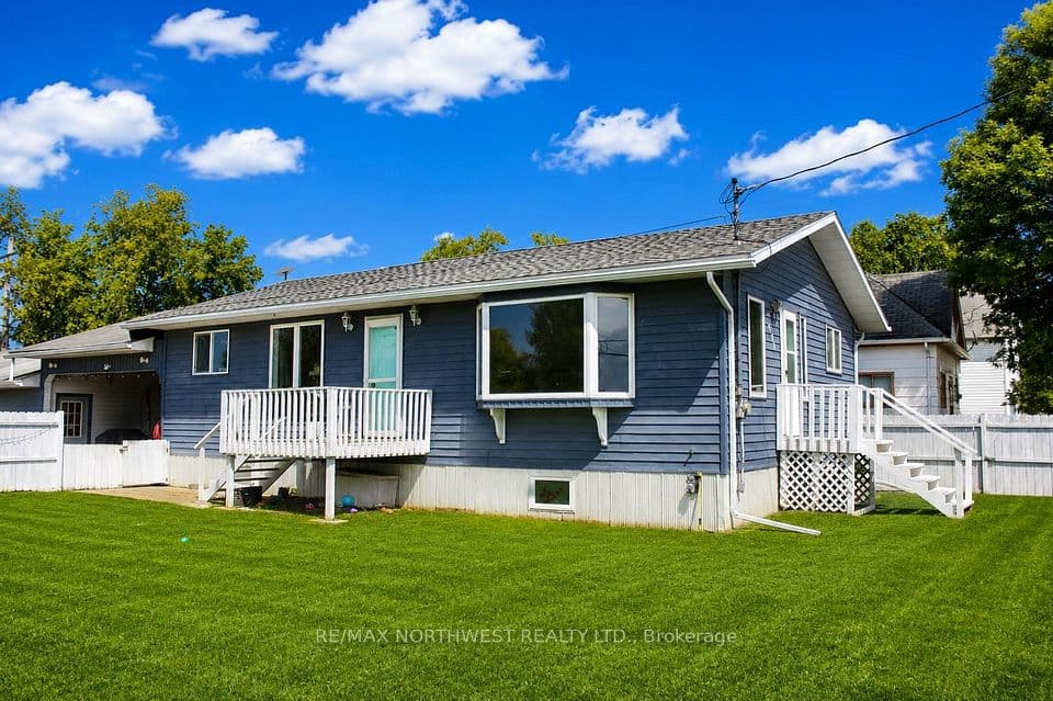 501 ATWOOD AVE, Rainy River, ON P0W 1L0 – main photo