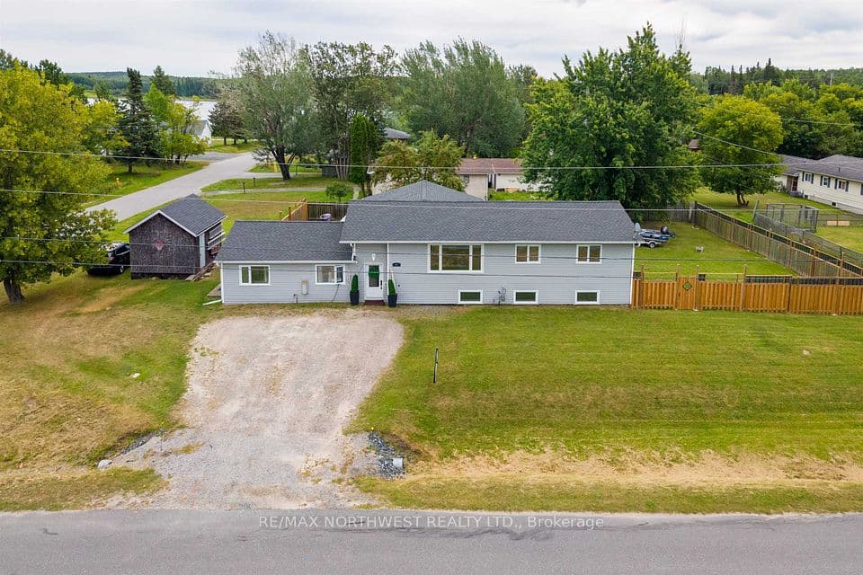 25 Park Avenue, Kenora, ON P9N 3W8 – main photo