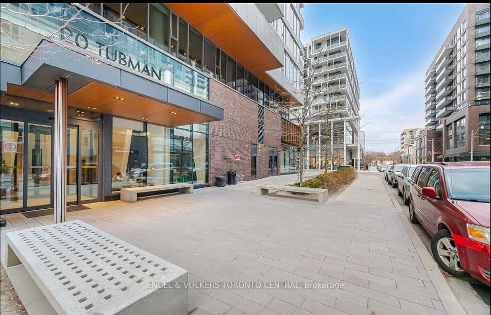 20 Tubman Avenue 1011, Toronto, ON M5A 0M8 – photo 2