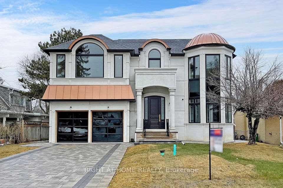 10 Jocelyn Crescent, Toronto, ON M3B 1A2 – main photo