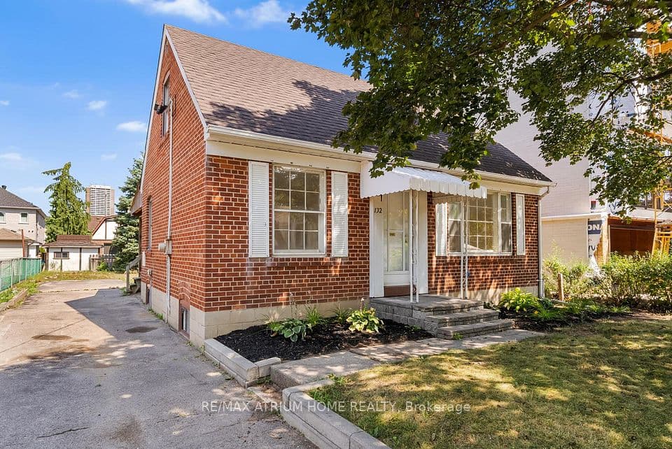 132 Homewood Avenue, Toronto, ON M2M 1K3 – main photo