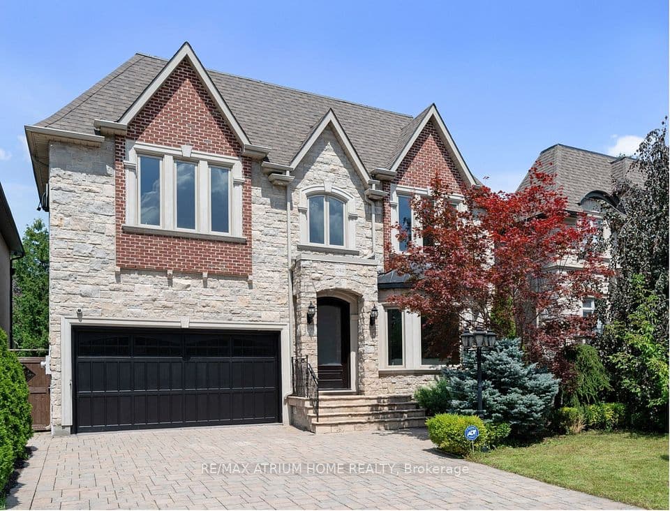 242 Parkview Avenue, Toronto, ON M2N 3Z1 – main photo