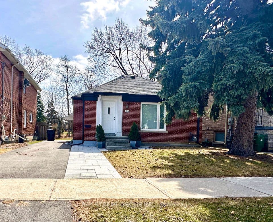 99 Park Home Avenue, Toronto, ON M2N 1W7 – main photo