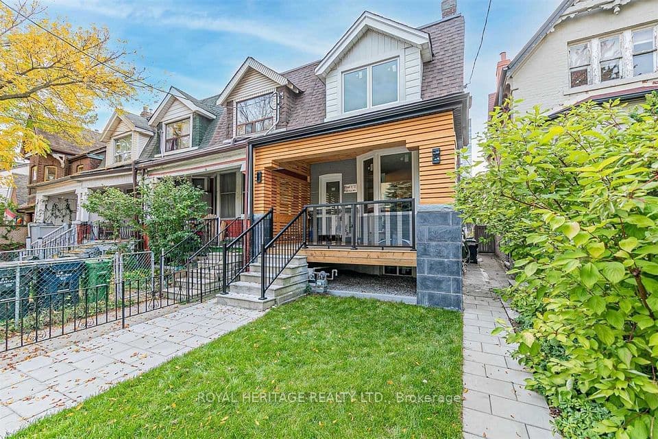66a Bellevue Avenue, Toronto, ON M5T 2N4 – main photo