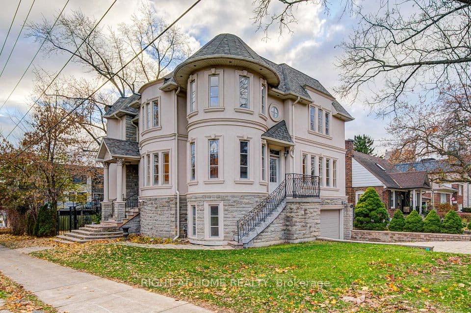 125 Kingsdale Avenue, Toronto, ON M2N 3W5 – main photo