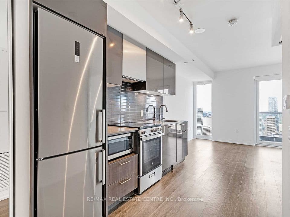 251 Jarvis Street 4709, Toronto, ON M5B 0C3 – photo 3