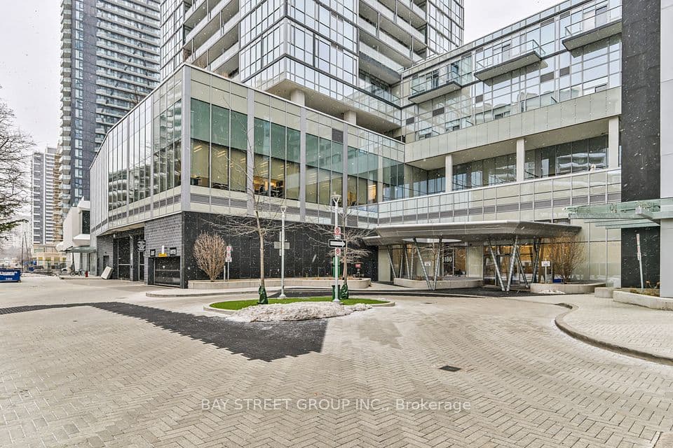 5180 Yonge Street Lph04, Toronto, ON M2N 5P6 – photo 2