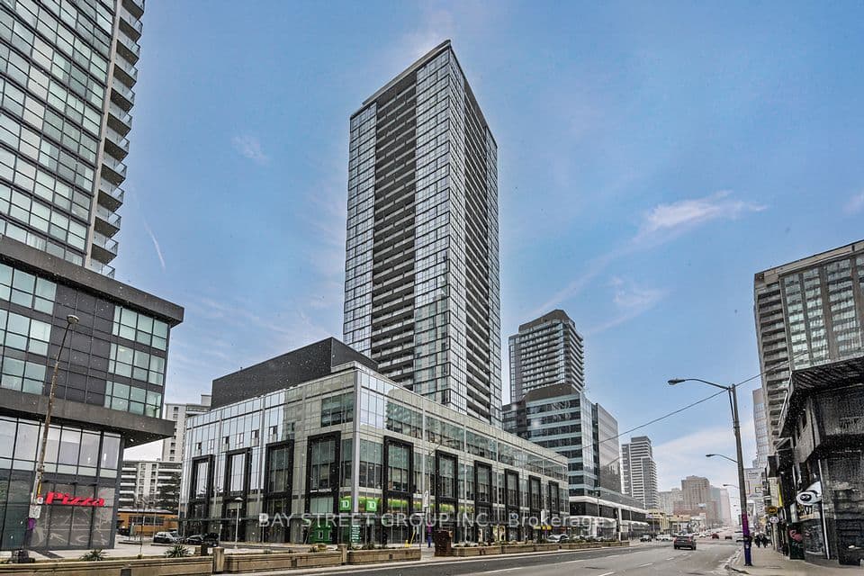 5180 Yonge Street Lph04, Toronto, ON M2N 5P6 – main photo