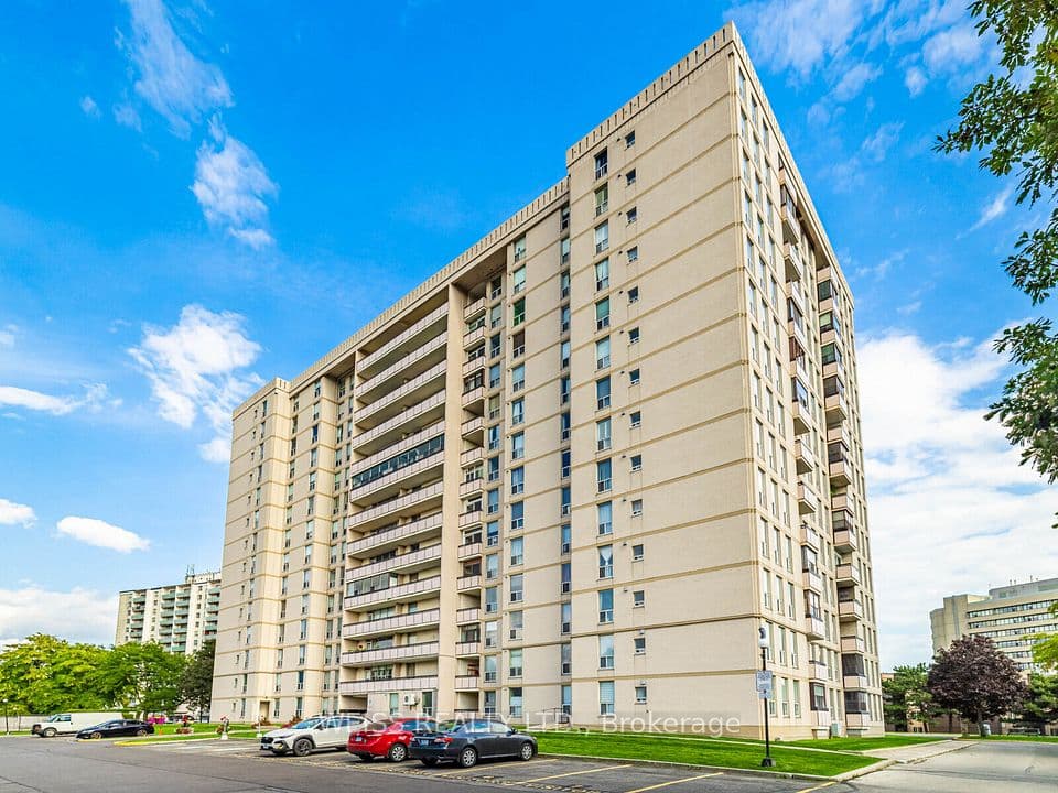 130 Neptune Drive 301, Toronto, ON M6A 1X5 – photo 2
