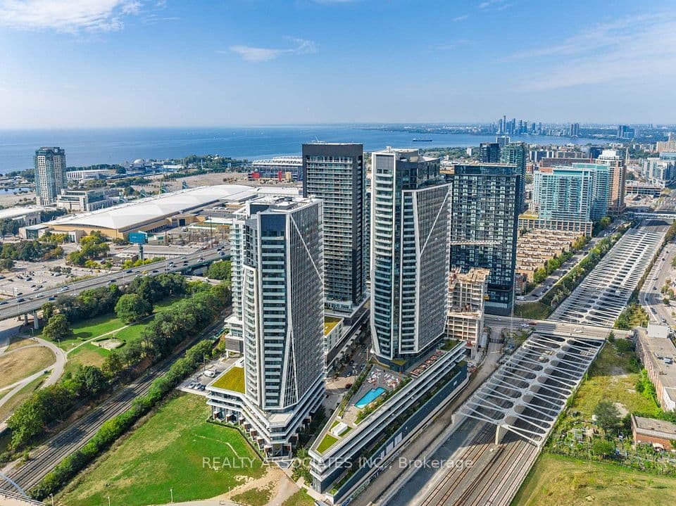 50 Ordnance Street 2204, Toronto, ON M6K 0C9 – main photo