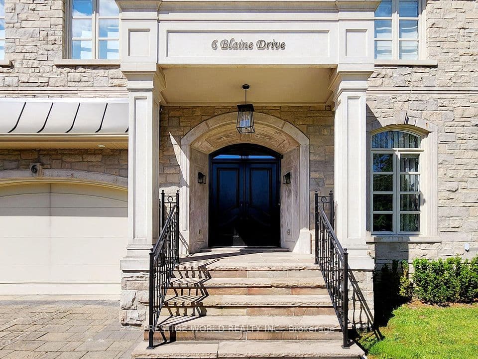6 Blaine Drive, Toronto, ON M3B 2G4 – photo 2