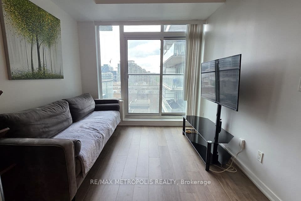 55 East Liberty Street 813, Toronto, ON M6K 3P9 – photo 2