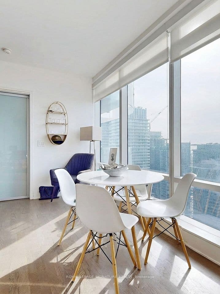 1 Bloor Street E 4406, Toronto, ON M4W 0A8 – photo 3