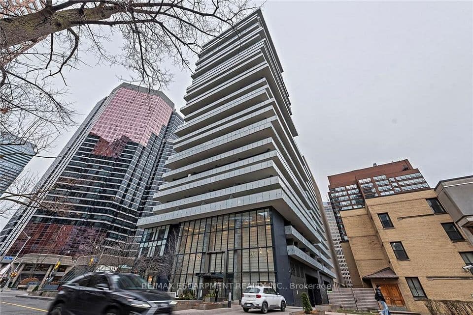 57 St Joseph Street 206, Toronto, ON M5S 0C5 – photo 2