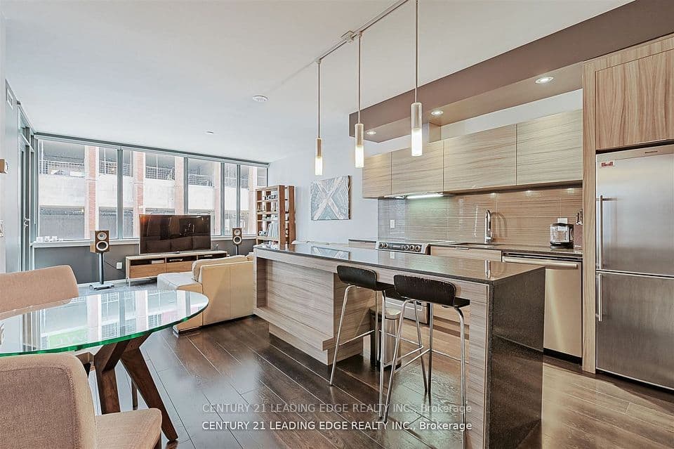 8 Charlotte Street 405, Toronto, ON M5V 0K4 – photo 3