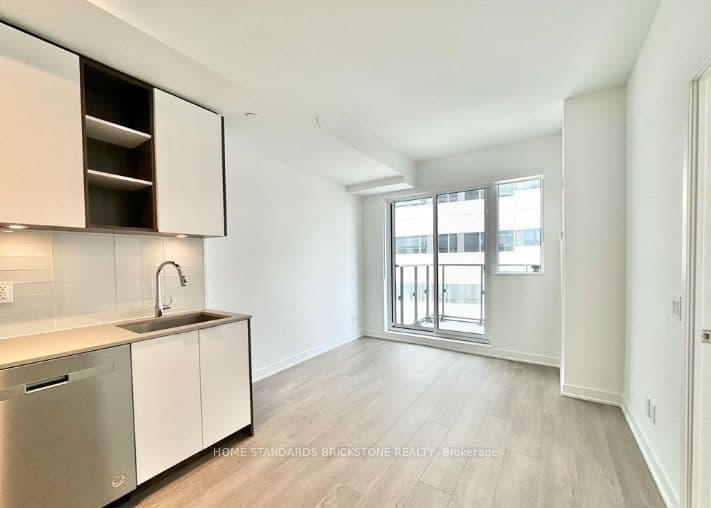 543 Richmond Street W 933, Toronto, ON M5V 1Y6 – photo 2
