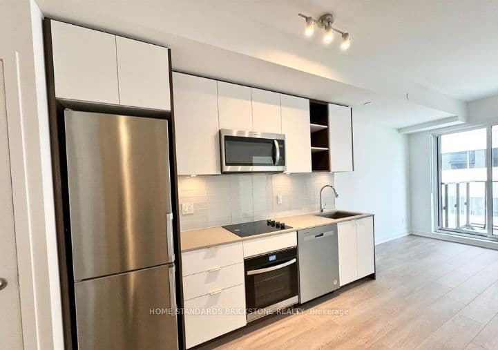 543 Richmond Street W 933, Toronto, ON M5V 1Y6 – main photo