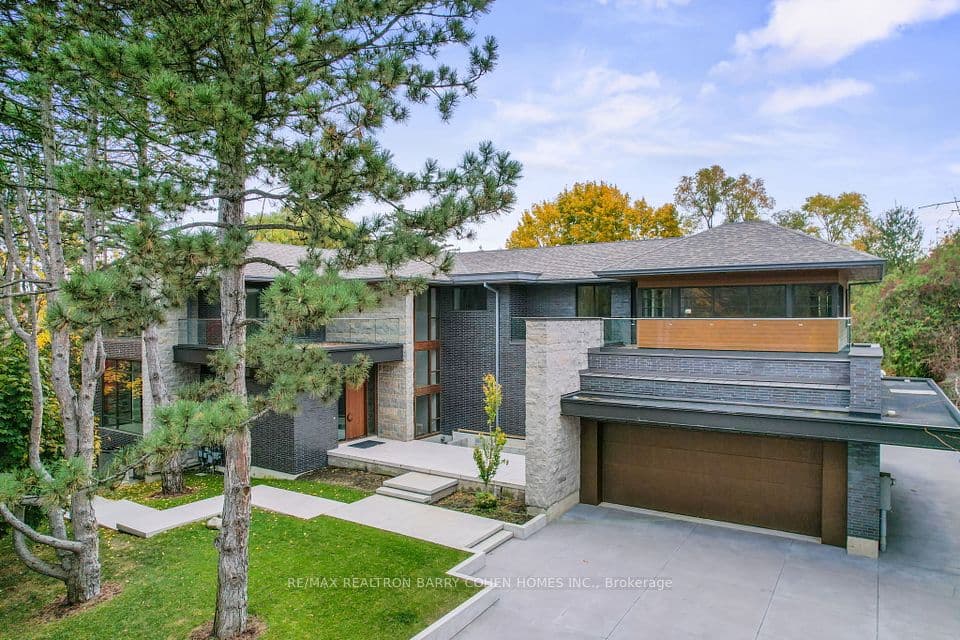 103 Old Colony Road, Toronto, ON M2L 2K3 – main photo