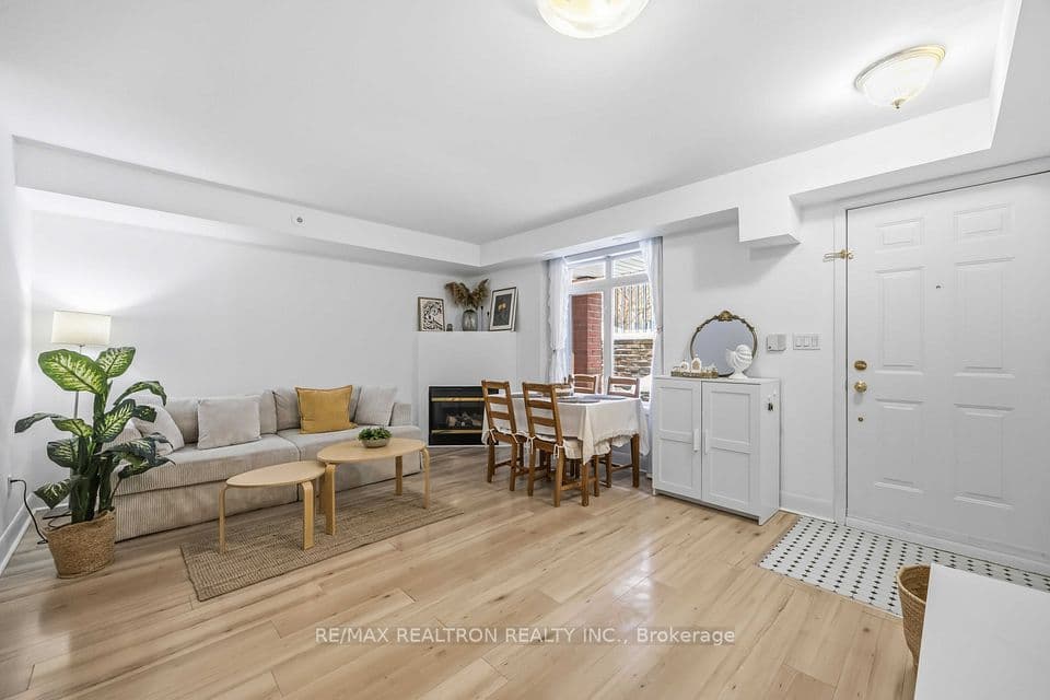 415 Jarvis Street 121, Toronto, ON M4Y 3C1 – photo 3