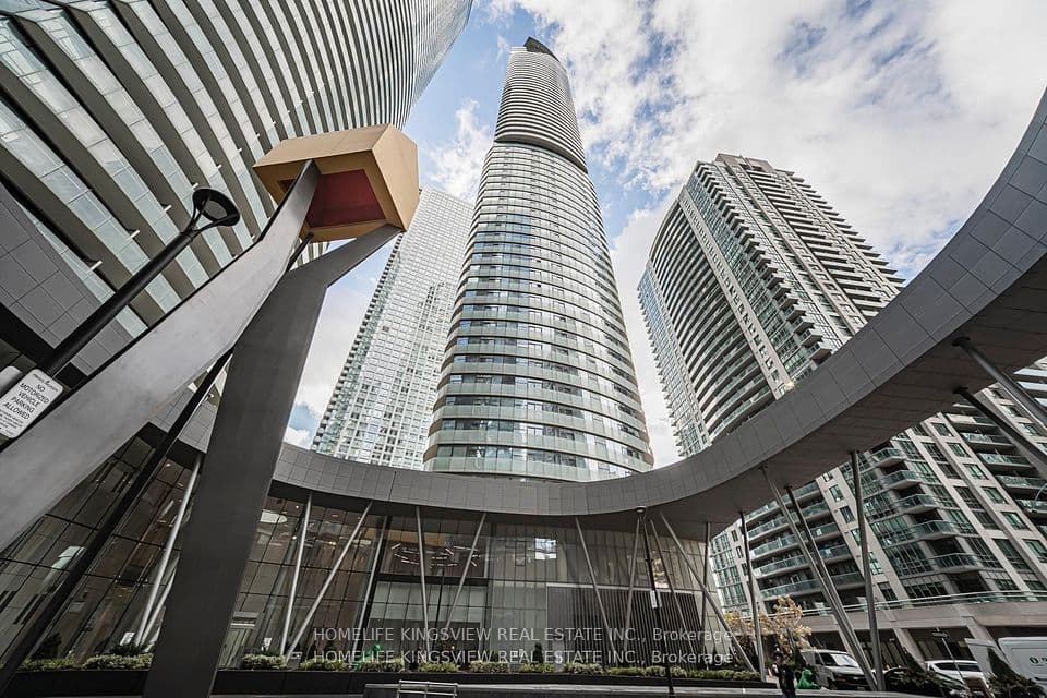 12 York Street 1001, Toronto, ON M5J 0A9 – photo 3