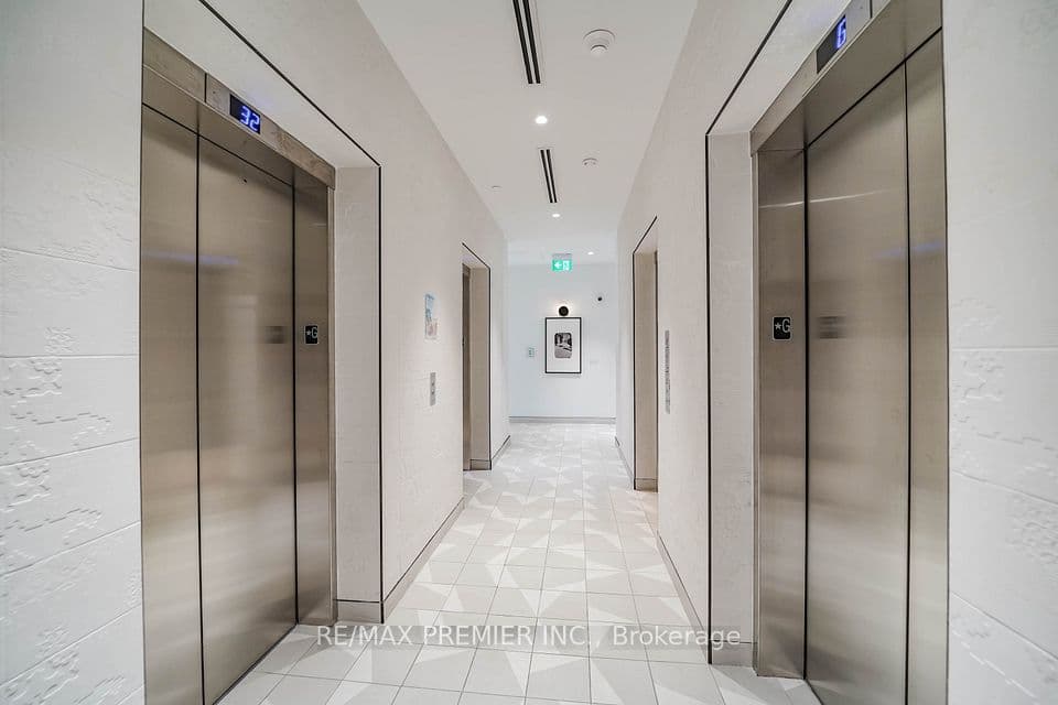 130 River Street 1309, Toronto, ON M5A 0R8 – photo 3