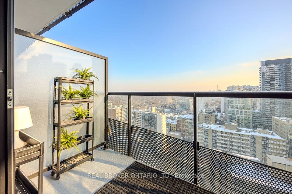 127 Broadway Avenue 2101S, Toronto, ON M4P 1V4 – photo 2
