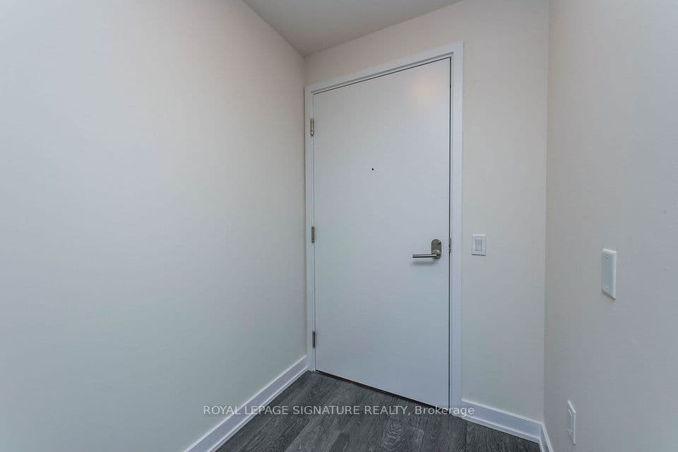 28 Freeland Street 5006, Toronto, ON M5E 0E3 – photo 2