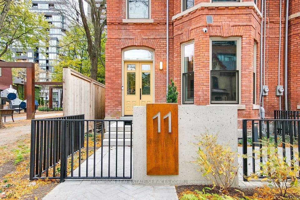 11 Gloucester Street, Toronto, ON M4Y 1L8 – photo 2