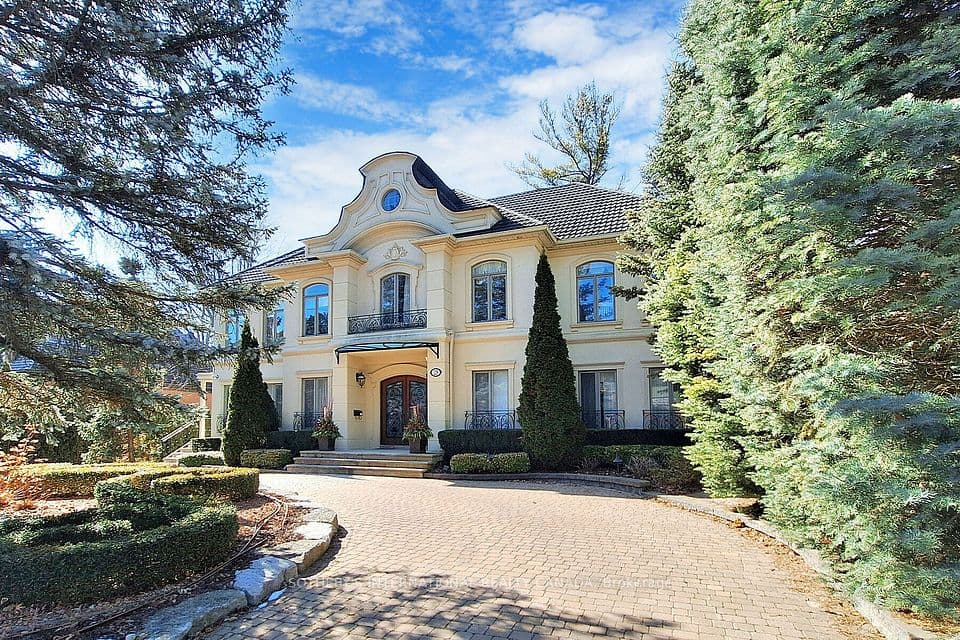 28 Glenorchy Road, Toronto, ON M3C 2P9 – photo 2