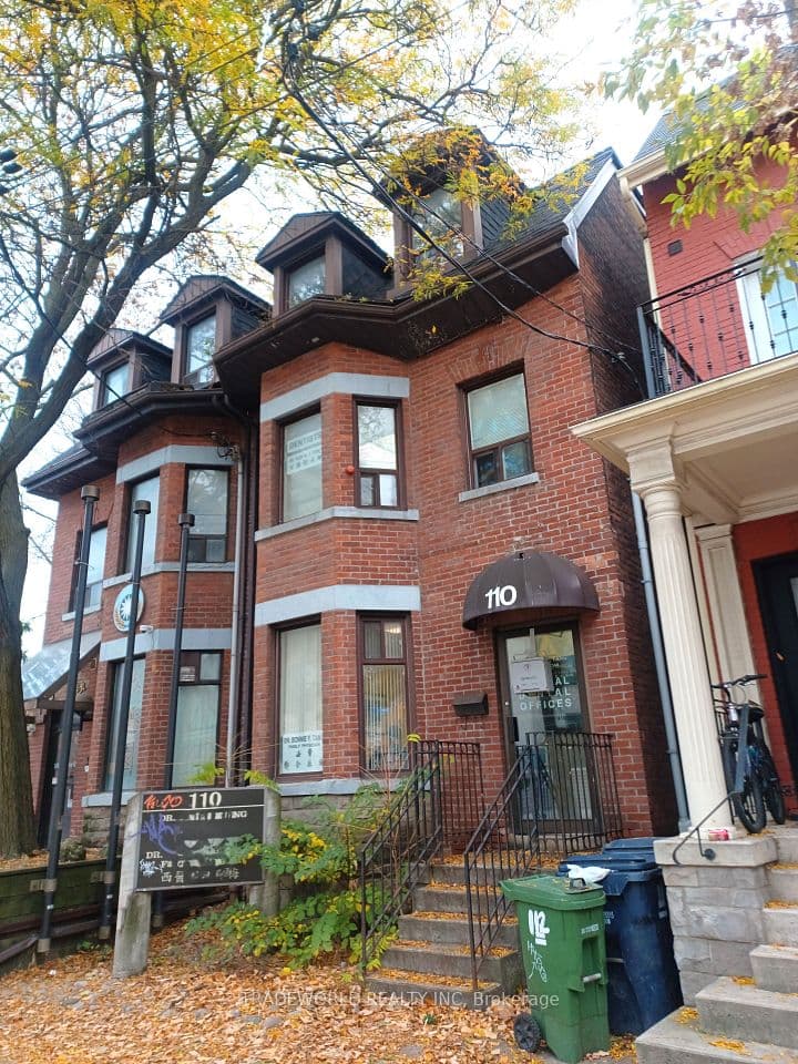 110 Beverley Street, Toronto, ON M5T 1Y2 – main photo