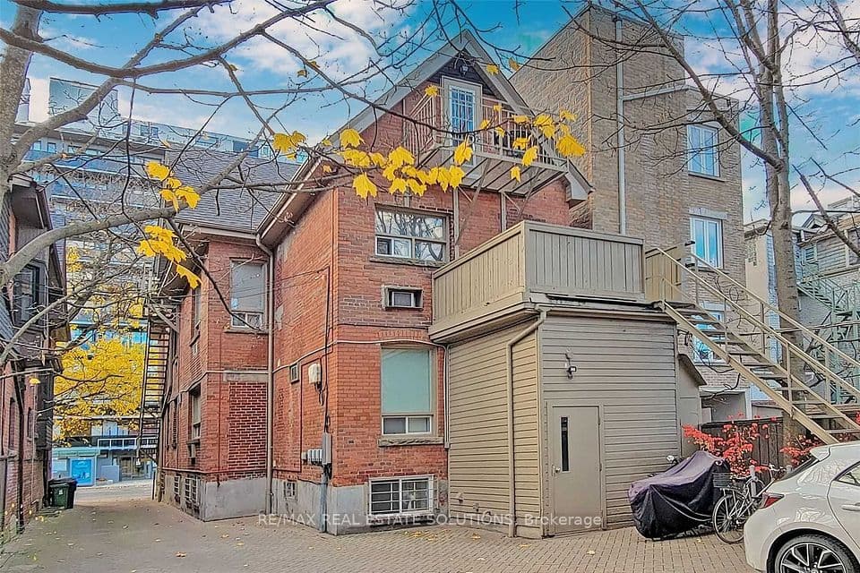 93 Spadina Road, Toronto, ON M5R 2T1 – photo 2