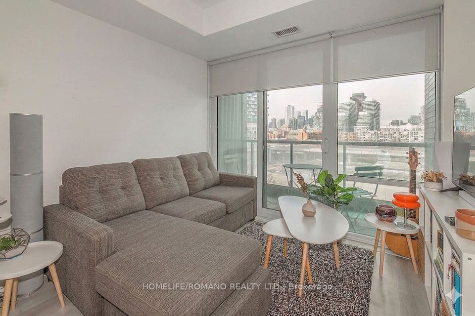 1 Edgewater Drive 823, Toronto, ON M5A 0L1 – photo 2