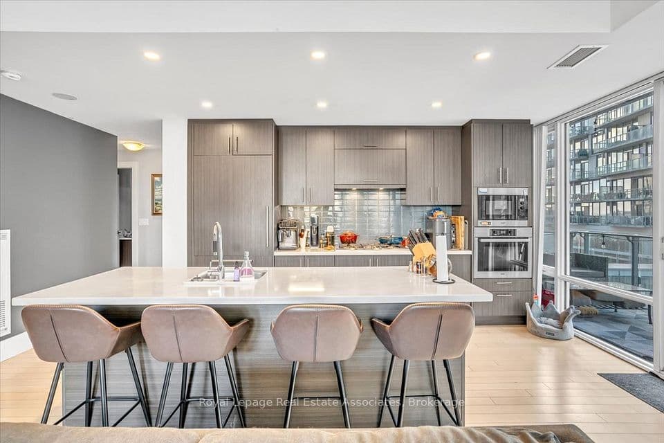29 Queens Quay E 323, Toronto, ON M5E 0A4 – photo 3