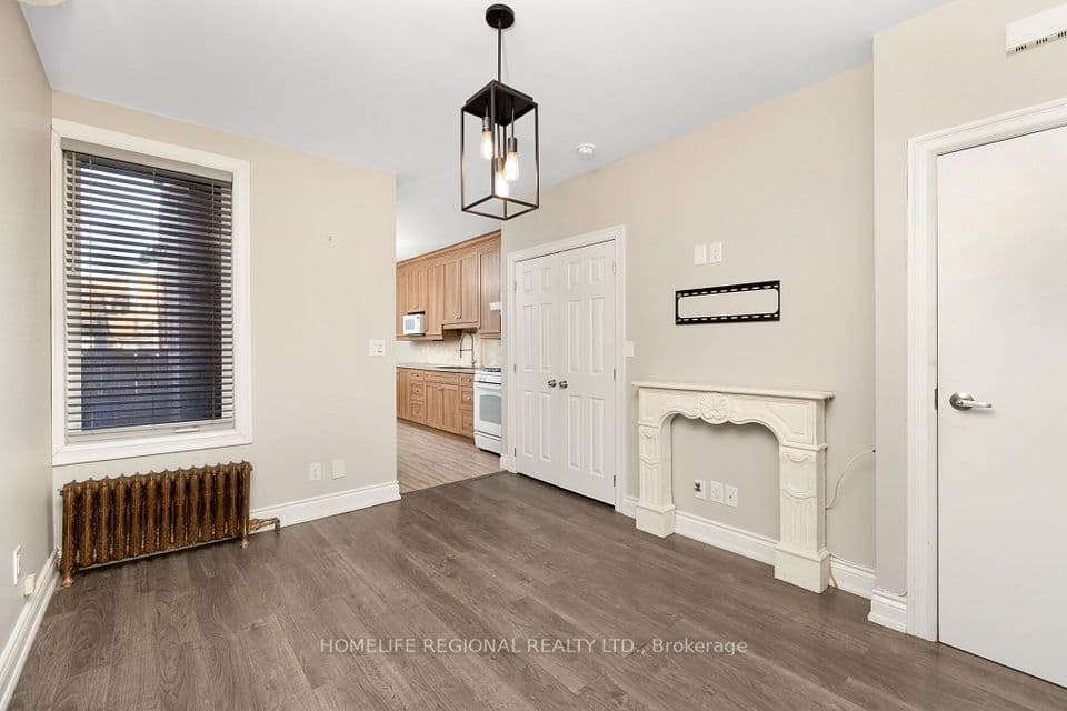 200 Roxton Road, Toronto, ON M6J 2Y5 – photo 2