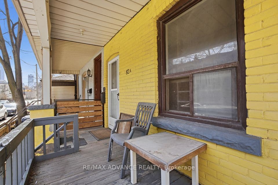 82A Augusta Avenue, Toronto, ON M5T 2L1 – photo 3