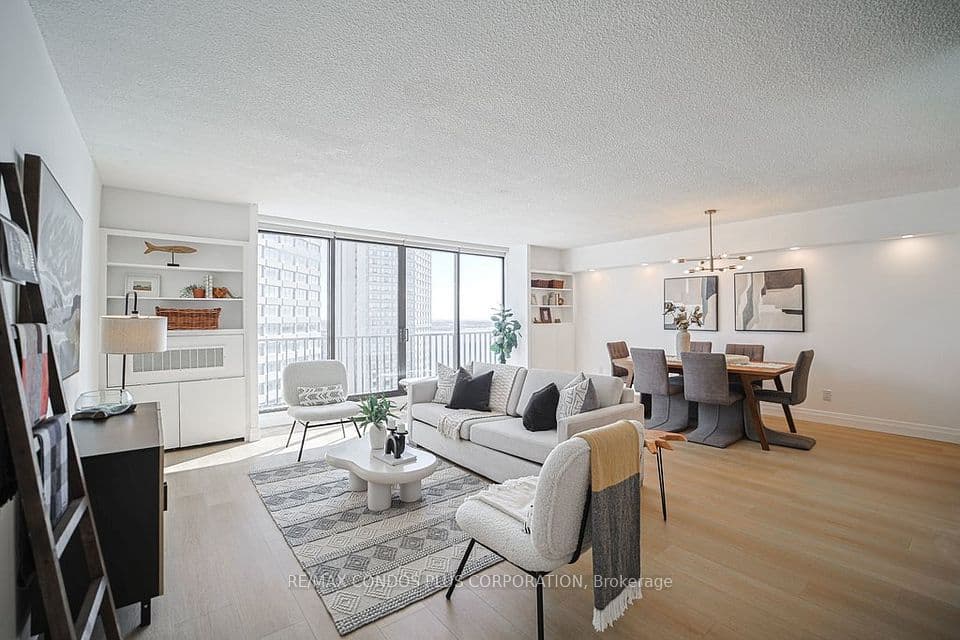 33 HARBOUR Square 2232, Toronto, ON M5J 2G2 – photo 2
