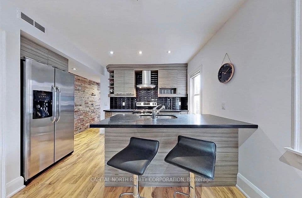 4 Belle Ayre Boulevard, Toronto, ON M4S 2P7 – photo 2