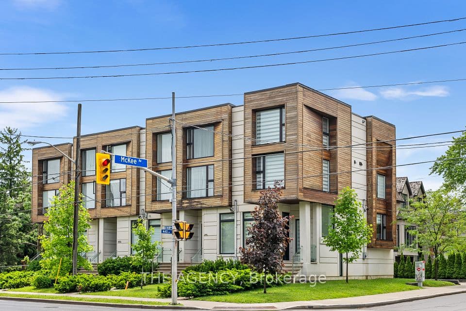 3062 Bayview Avenue, Toronto, ON M2M 3R7 – main photo