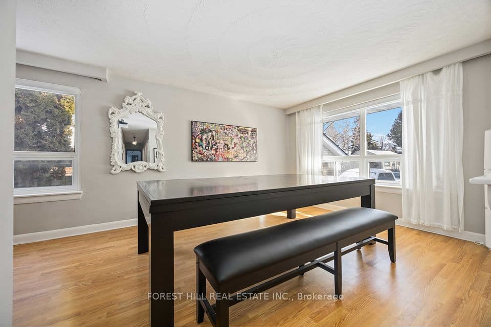44 Addison Crescent, Toronto, ON M3B 1K8 – photo 3