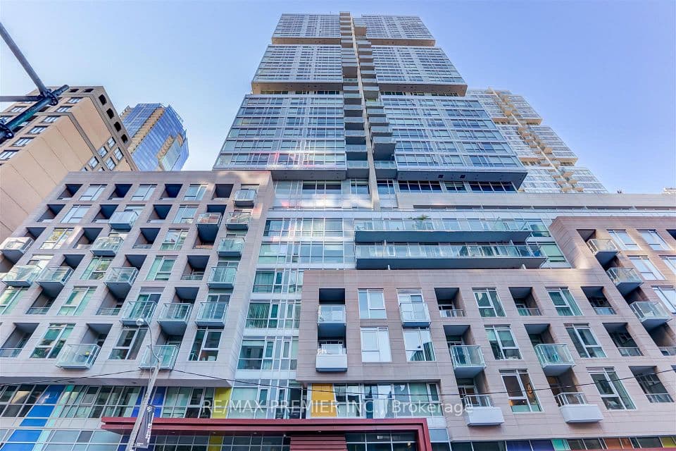 199 Richmond Street W 403, Toronto, ON M5V 0H4 – main photo