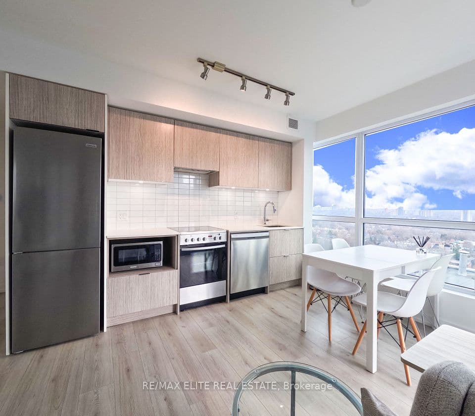 395 Bloor Street E 1711, Toronto, ON M4W 0B4 – photo 2
