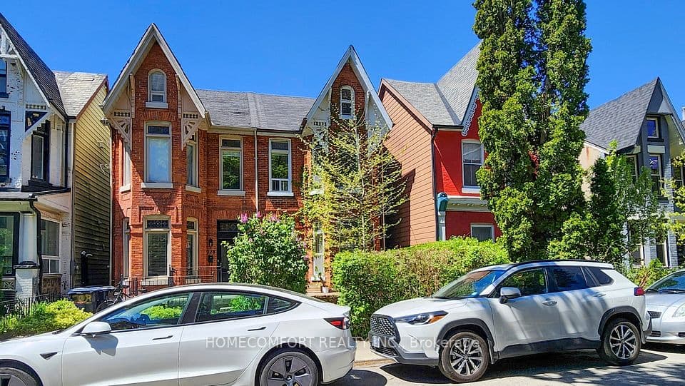 230 Robert Street, Toronto, ON M5S 2K7 – main photo