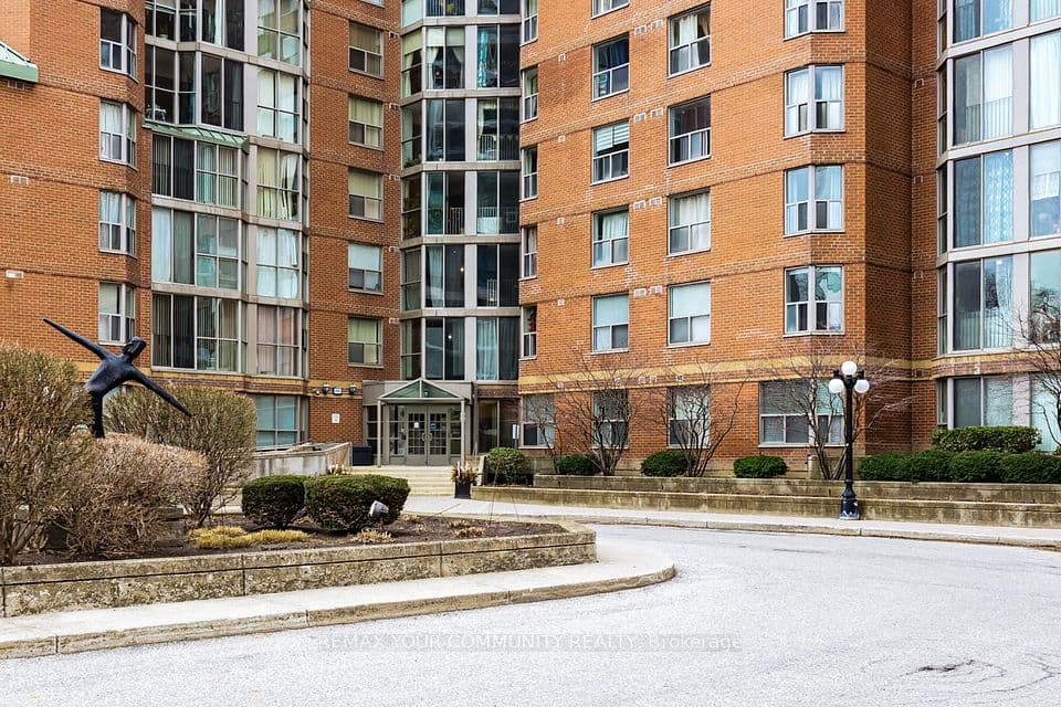 5795 Yonge Street PH1205, Toronto, ON M2M 4J3 – photo 2