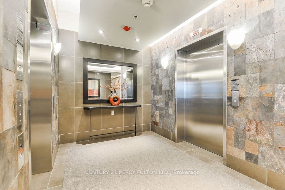 1030 SHEPPARD Avenue 212, Toronto, ON M3H 2T6 – photo 3