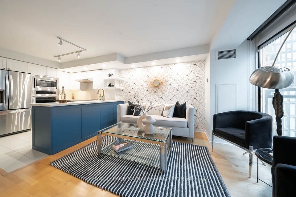 75 Dalhousie Street 1105, Toronto, ON M5B 2R9 – photo 2