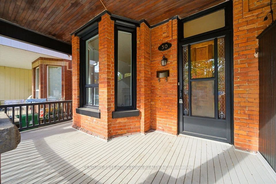 30 Ulster Street, Toronto, ON M5S 1E3 – photo 3