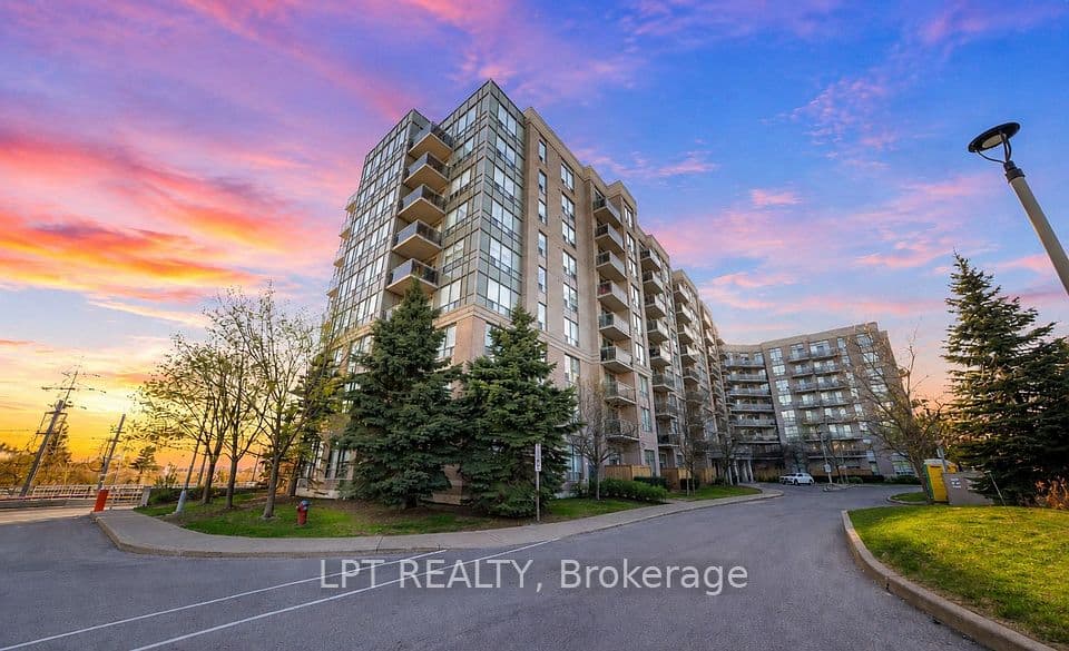 1720 Eglinton Avenue E 101, Toronto, ON M4A 1J7 – main photo