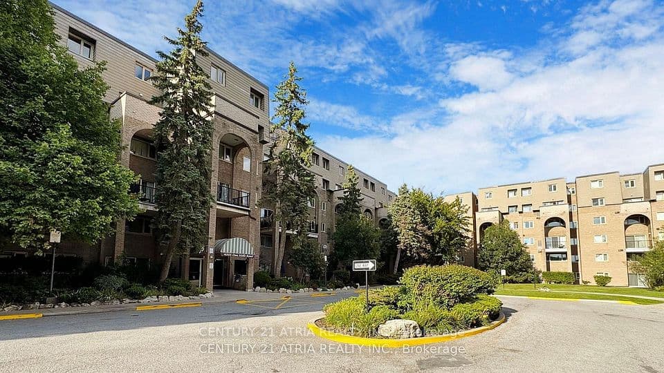 4005 Don Mills Road 326, Toronto, ON M2H 3J9 – main photo