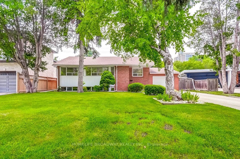45 Hurlingham Crescent, Toronto, ON M3B 2P9 – main photo