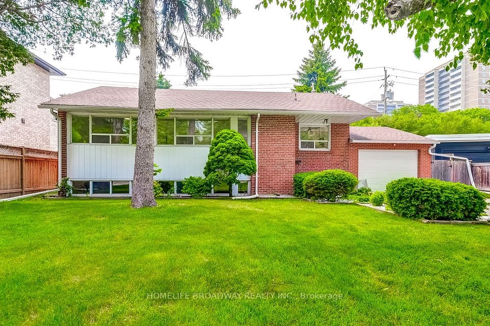 45 Hurlingham Crescent, Toronto, ON M3B 2P9 – photo 3